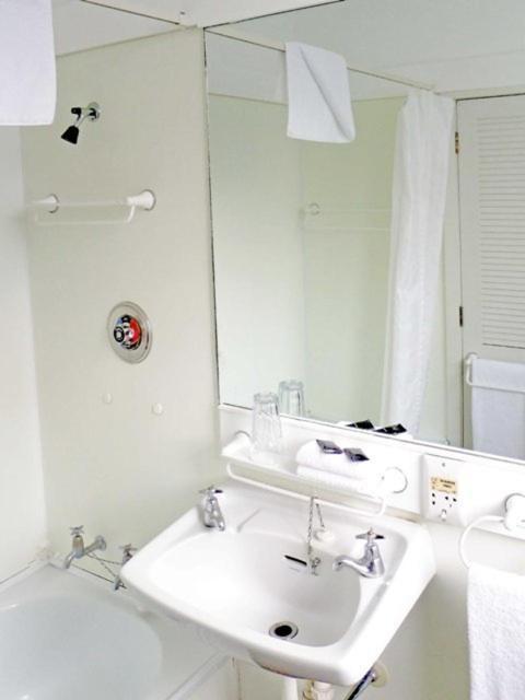 The Cobb Hotel Palmerston North Zimmer foto