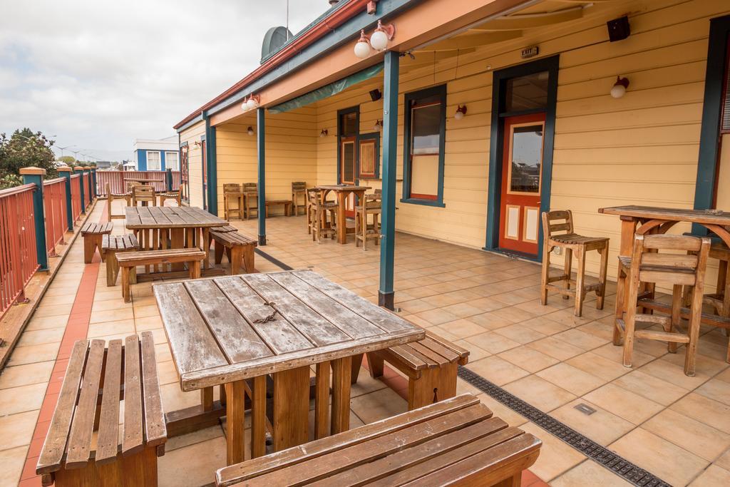 The Cobb Hotel Palmerston North Exterior foto